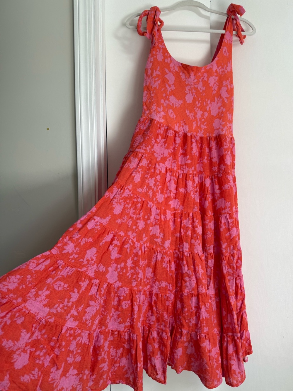 Vici Orange-Pink Floral Tie-Shoulder Midi Dress